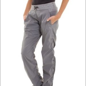 Ivivva Grey Track Pants (fits like Women’s 4/6)